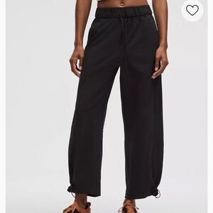 NWT LULULEMON WovenAir Cinchable Cuff High-Rise Jogger Black XS